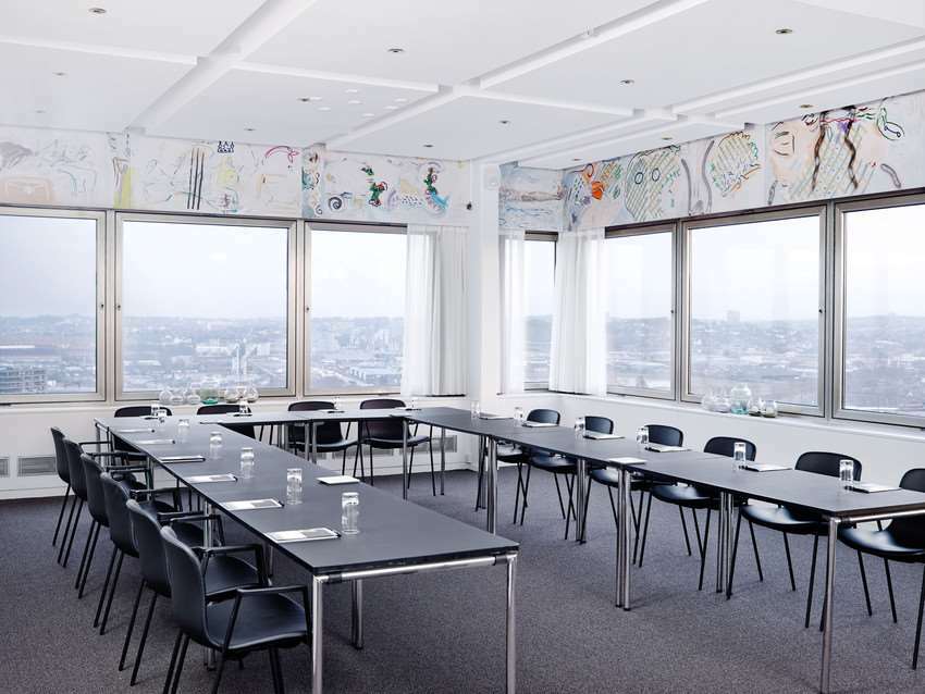 Comwell Hvide Hus Hotel 4*